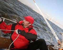 Trimming the mainsail